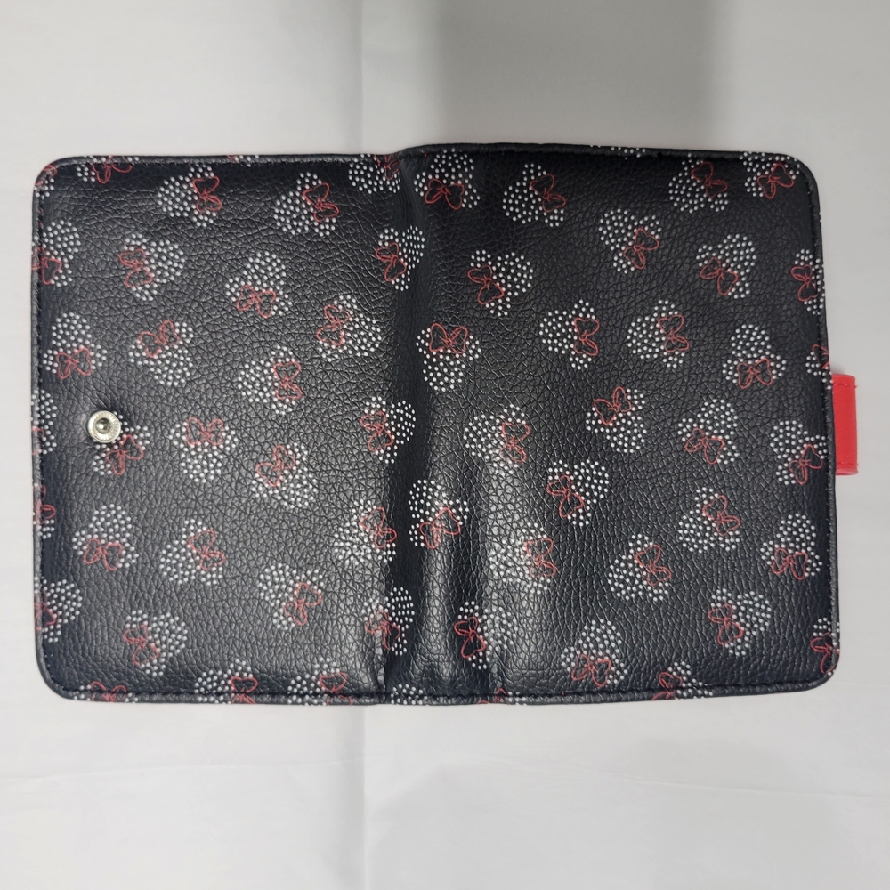 Disney Minnie Mouse Red and White Wallet/ Passport Holder